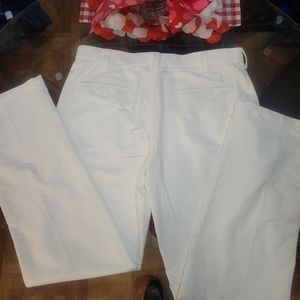 UNDER ARMOR**WHITE**MENS CASUAL 34X34 PANTS**NWOT**